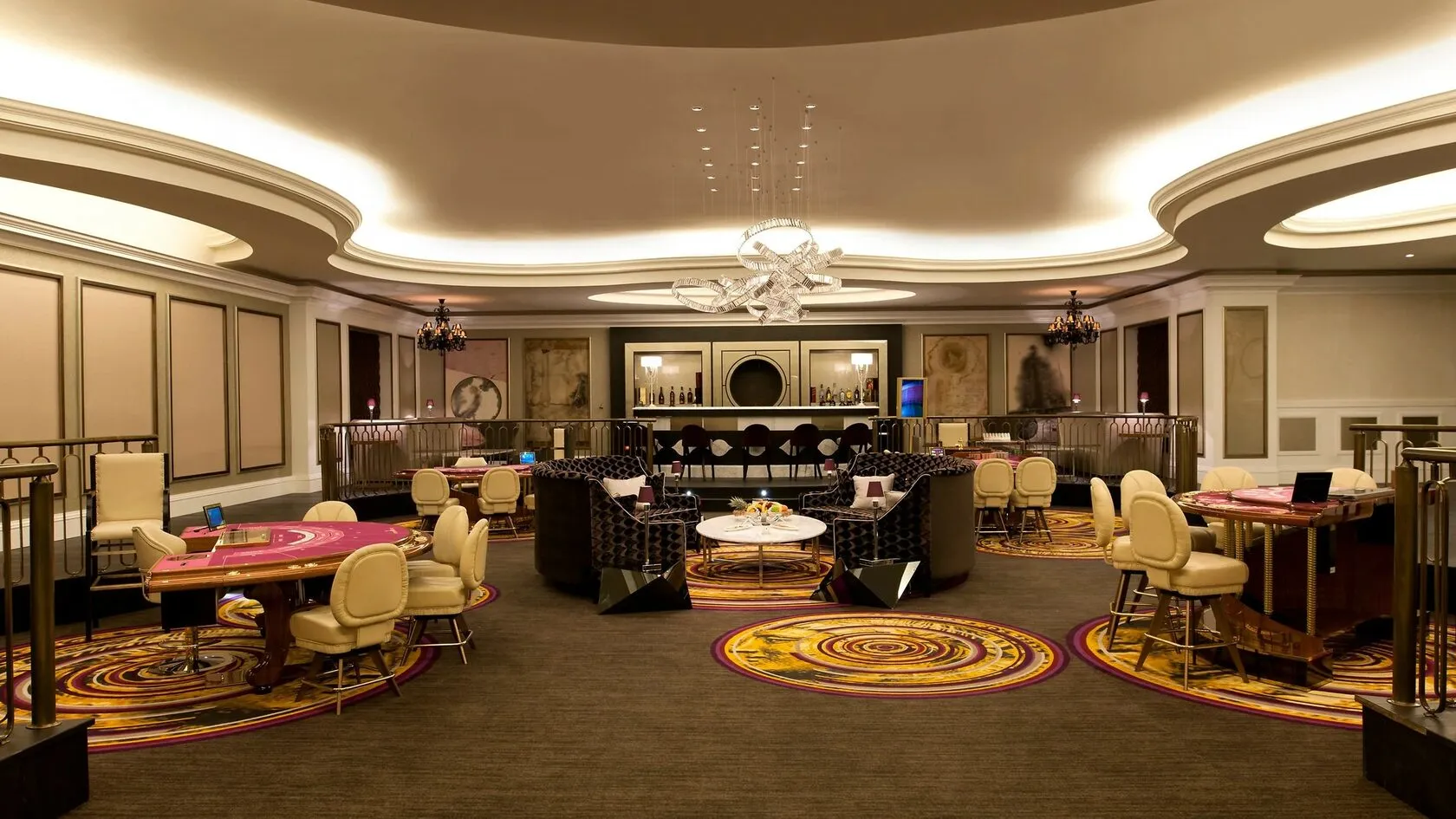 Hotelzimmer als Rückzugsort während einer Casinoresort-Reise